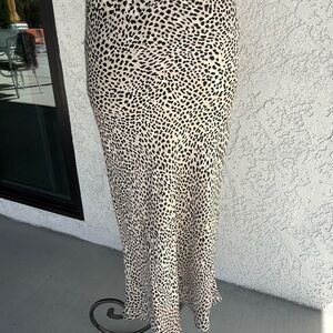 H&M Leopard Print Maxi Skirt size XS